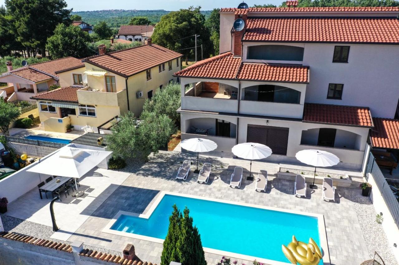 Apartment Nina With Private Pool Nova Vas  Extérieur photo